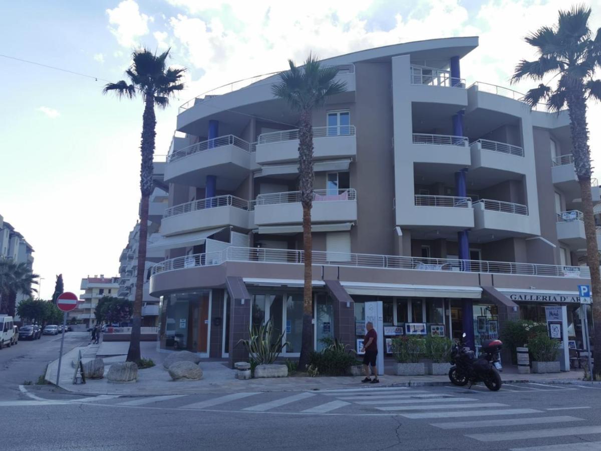 Casamare Alba Adriatica Frontemare Daire Dış mekan fotoğraf